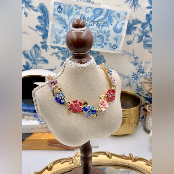 🆕 LES NEREIDES 🧿 NIB Mille Pensees Necklace, Mille Pensees Flowers and Pearl - Picture 2 of 16